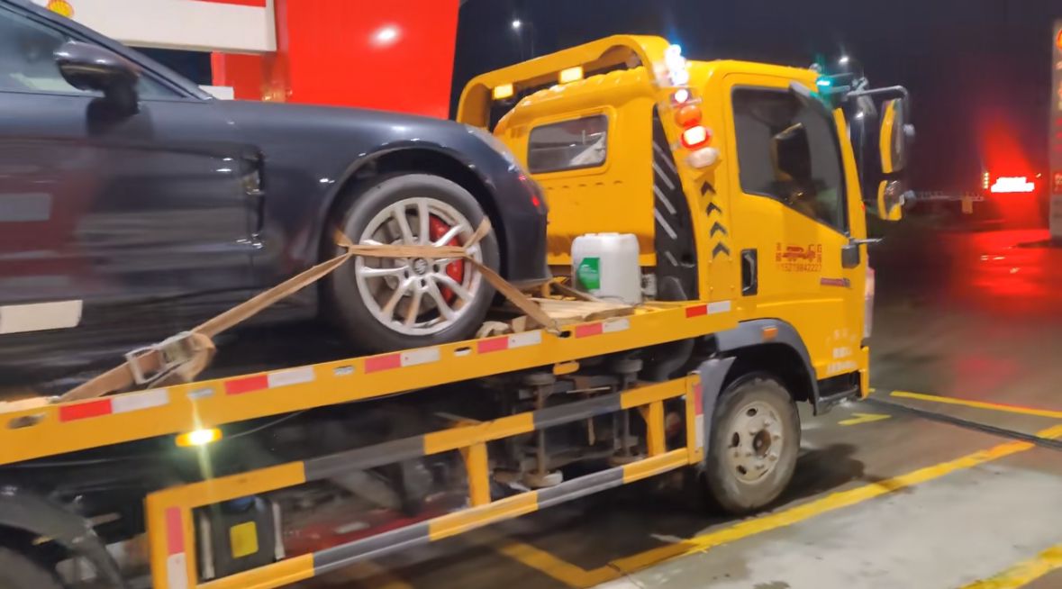 涪陵行车途中遇到突发状况该如何呼叫道路救援？